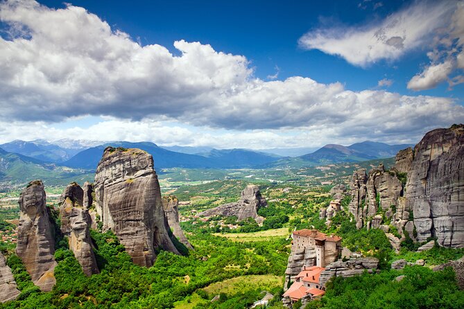 2-Day Delphi and Meteora Tour from Athens - Delphi’s sanctuary and the limits of a 90-minute visit