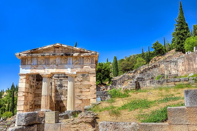2-Day Delphi and Meteora Tour from Athens - Who will get the most from this two-day trip