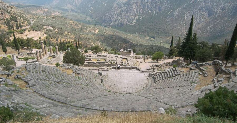 3-day classical Spanish guided tour in Peloponesse & Delphi - FAQ