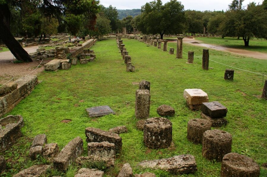 4-Day Tour of Mycenae, Epidaurus, Olympia, Delphi & Meteora - A four-day route from Athens into ancient Greece