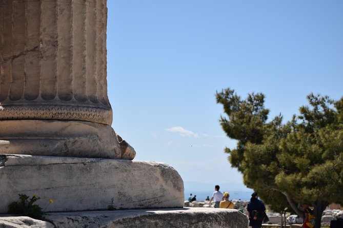 Acropolis & Acropolis Museum Group tour in German or Dutch - The Erechtheion and its Caryatids