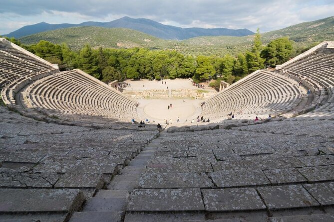 Ancient Corinth, Epidaurus, Nafplio full day private tour from Athens - A private route from Athens into the Peloponnese