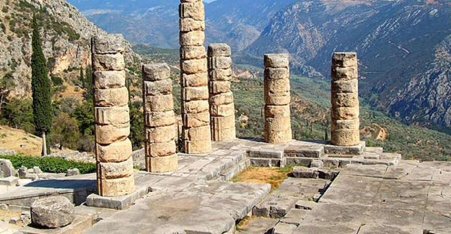 Ancient Delphi Full-Day Tour from Athens - The Delphi Museum and its standout objects
