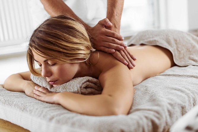 Aroma Massage - Enjoy a complete Spa experience from the comfort of your room - A quiet hour inside a busy Athens trip