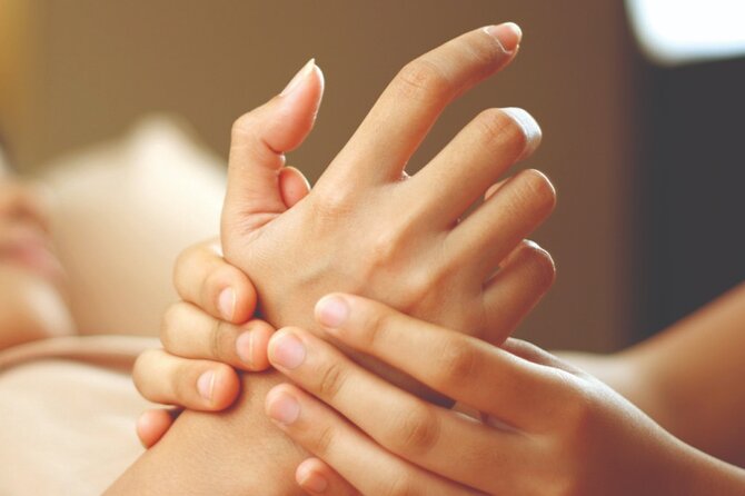 Aroma Massage - Enjoy a complete Spa experience from the comfort of your room - What $84 buys you