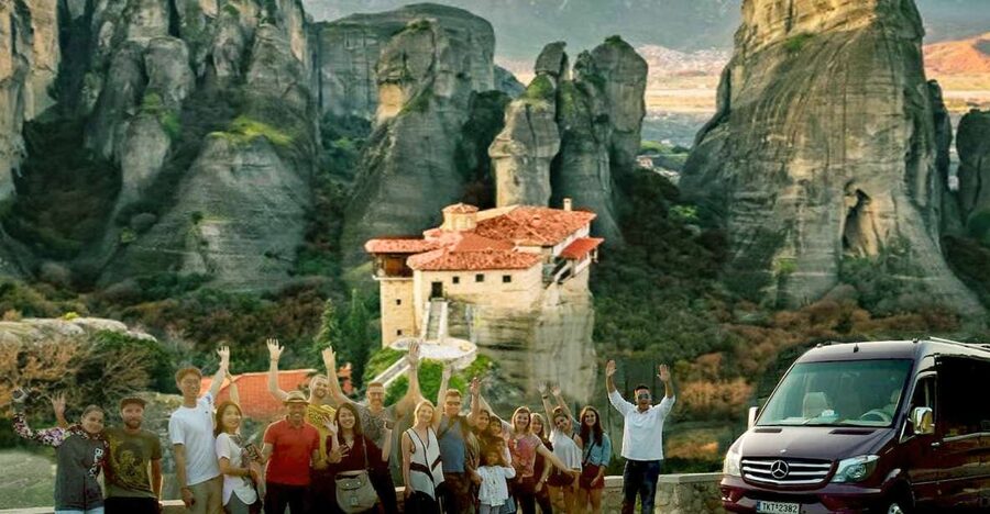 Athens: 2-Day Meteora Tour in Spanish with Guide & Hotel - Key points before you book