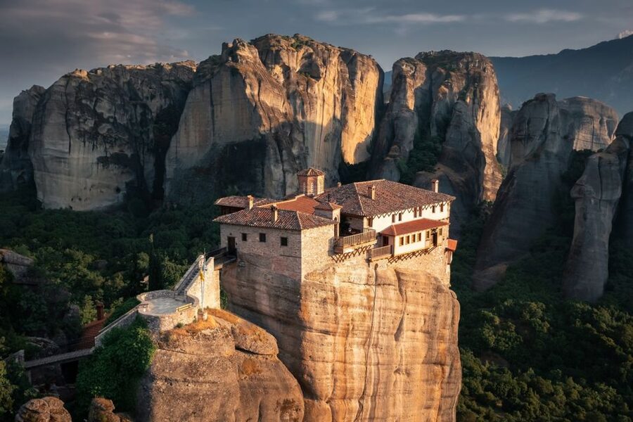 Athens: 2 Days in Meteora with 2 Guided Tours and Hotel Stay - Kalabaka gives you a base between tours