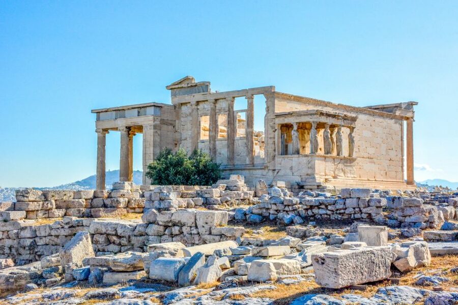 Athens: Acropolis and Μuseum Private Guided Tour - Climbing the sacred hill
