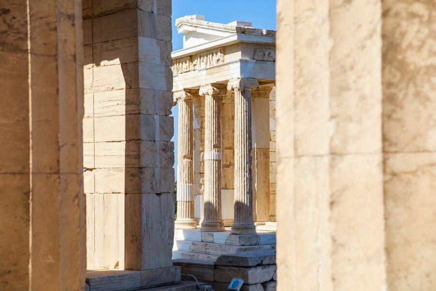 Athens: Acropolis Guided Tour and Old Town Food Tasting - Find Plaka and Anafiotika’s quieter corners