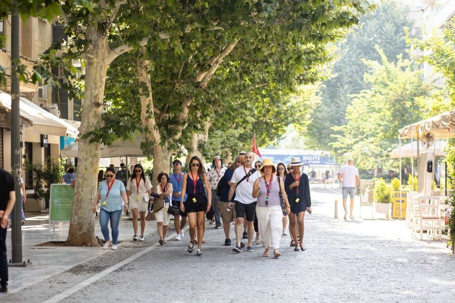 Athens: Acropolis Guided Walking Tour & Plaka Audio Tour - Who will get the most from this walk