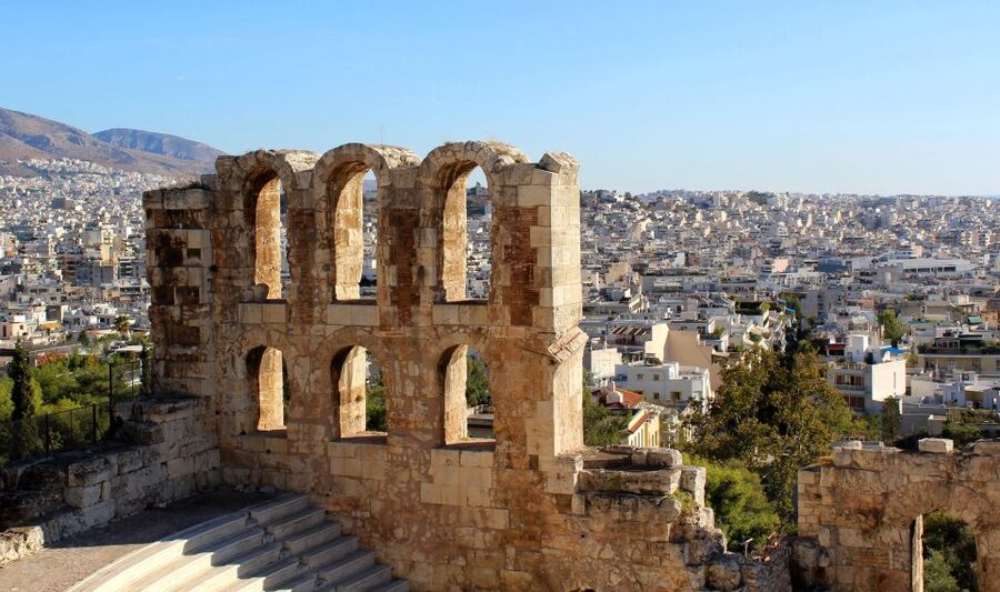 Athens: Acropolis Guided Walking Tour without Entry Ticket - What the two-hour format means for your visit