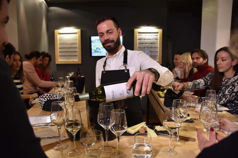 Athens: Acropolis Wine Tasting with Cheese and Olives - Is $55 fair for 90 minutes?