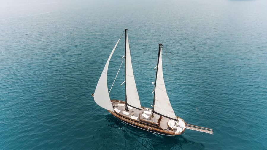 Athens: Agistri, Metopi & Aegina Cruise with Meals & Drinks - A Greek buffet with sea views