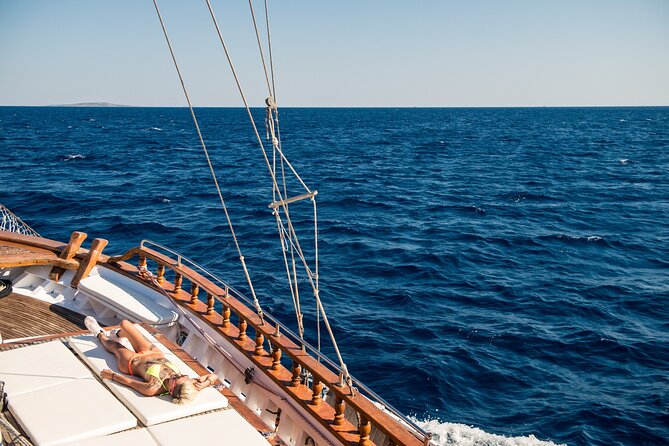 Athens: All Day Cruise to Agistri Moni Aegina with Lunch & Drinks - Who will get the most from this cruise