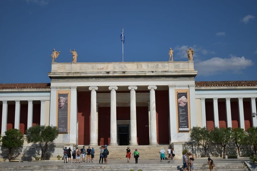 Athens: Archaeological & Acropolis Museum Entry & Audio Tour - Three hours, with a little planning
