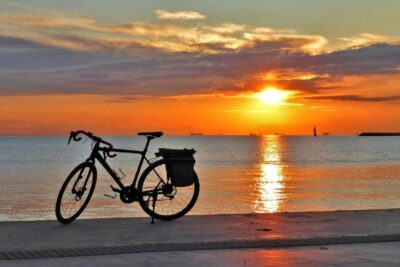 Authentic neighborhoods & the beach Bike Tour
