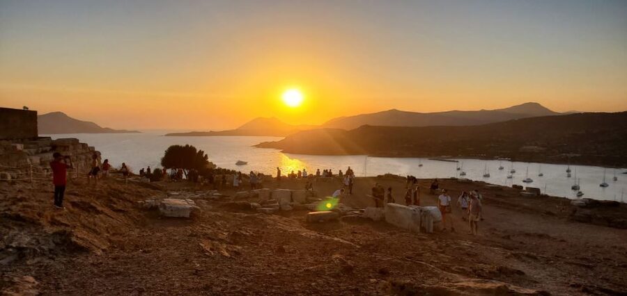 Athens: Cape Sounio & Poseidon Temple Trip with Audio Guide - A short stop before the headland