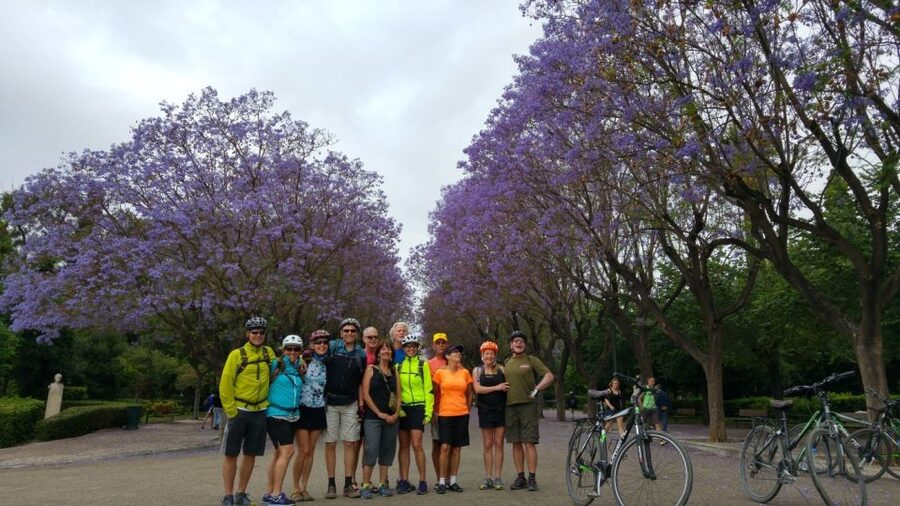 Athens: City Highlights Bike tour - A city overview on two wheels