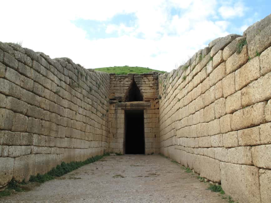 Athens: Corinth Canal, Mycenae and Nafplio Day Tour - Lunch and the ride to Nafplio