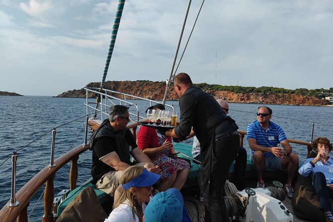 Athens cruise: Agistri, Moni/Metopi, Aegina with lunch & drinks - Pickup, timing, and what to bring
