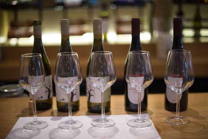 Athens: Greek Wines Tasting with Sommelier and Acropolis Views - What the two itinerary points mean
