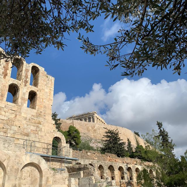 Athens: Guided Tour of Acropolis & Parthenon with Tickets - Propylaea and the approach to the summit