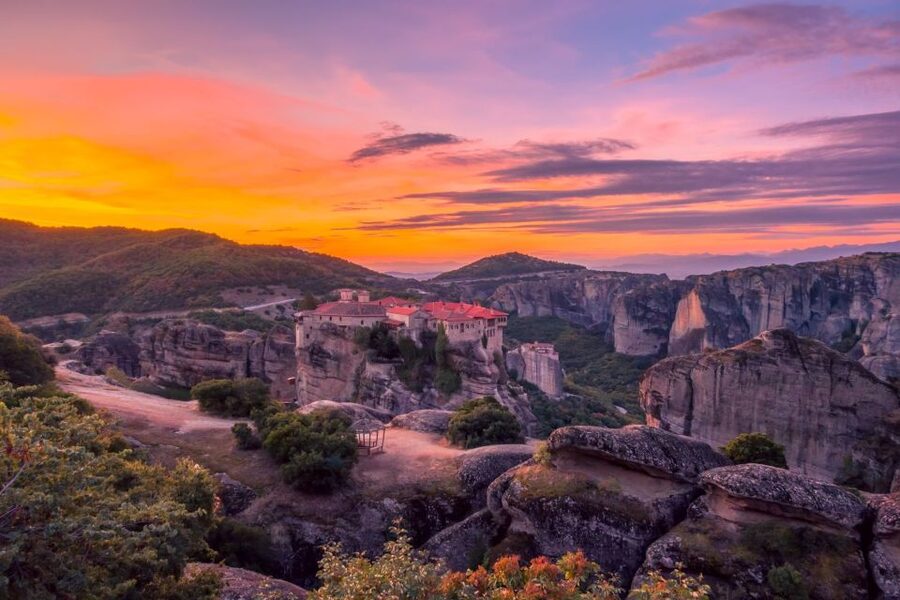 Athens: Meteora 2-Day Trip with Hotel, Sunset & Morning tour - What the price covers, and what it doesn’t