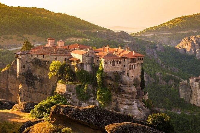 Athens: Meteora Monasteries Tour with Local Guide and Greek Lunch - Should you book this Meteora day trip?