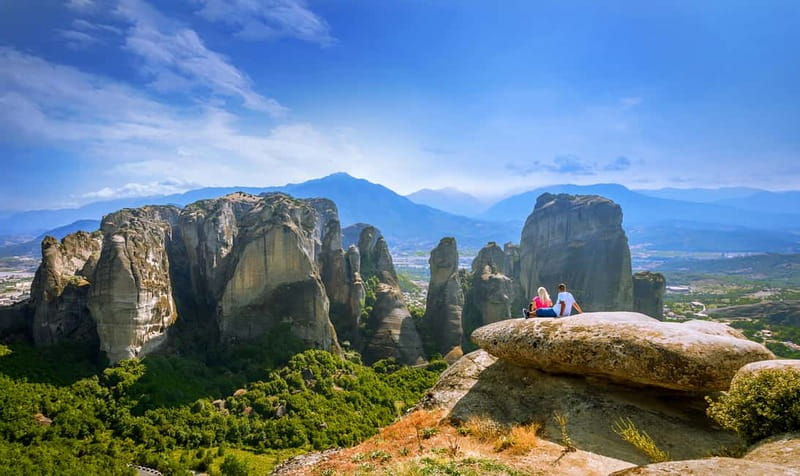 Athens: Meteora Tour with Local Guide and Greek Lunch - Seeing Meteora from the road and viewpoints