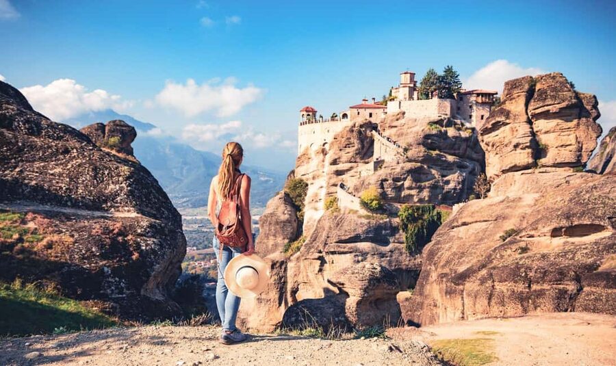 Athens: Meteora Tour with Local Guide and Greek Lunch - Kalambaka, lunch, and a useful pause
