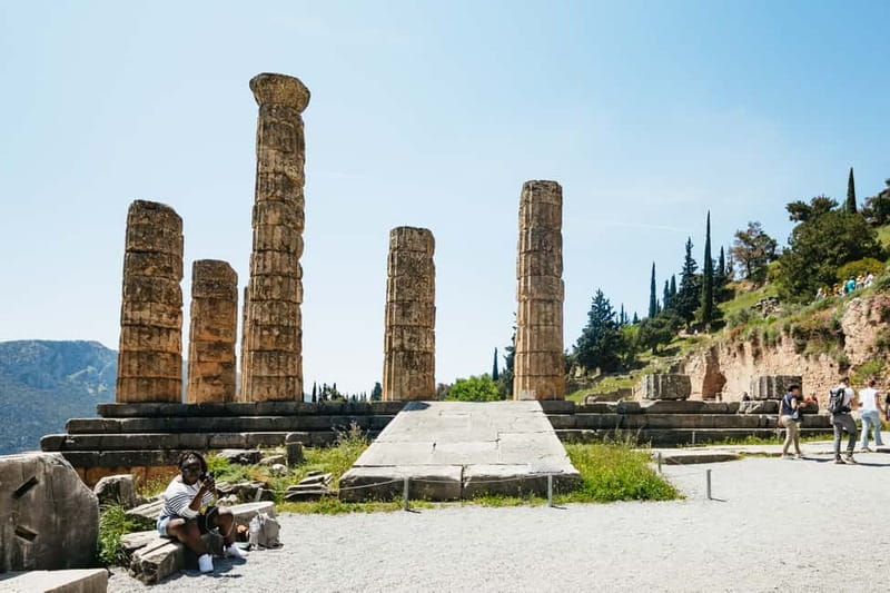 Athens: Mythology of Delphi, Museum and Arachova Guided Tour - The best parts of the Delphi day