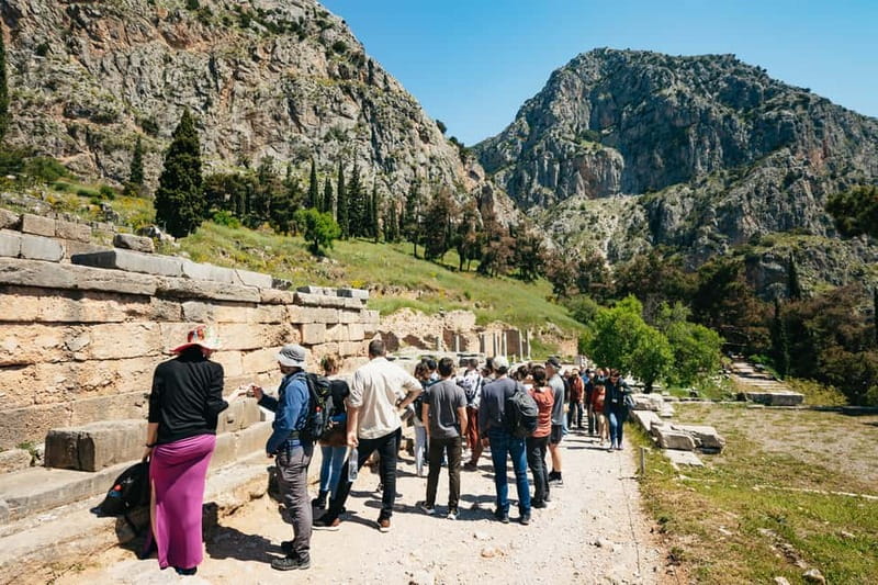 Athens: Mythology of Delphi, Museum and Arachova Guided Tour - The return to Athens