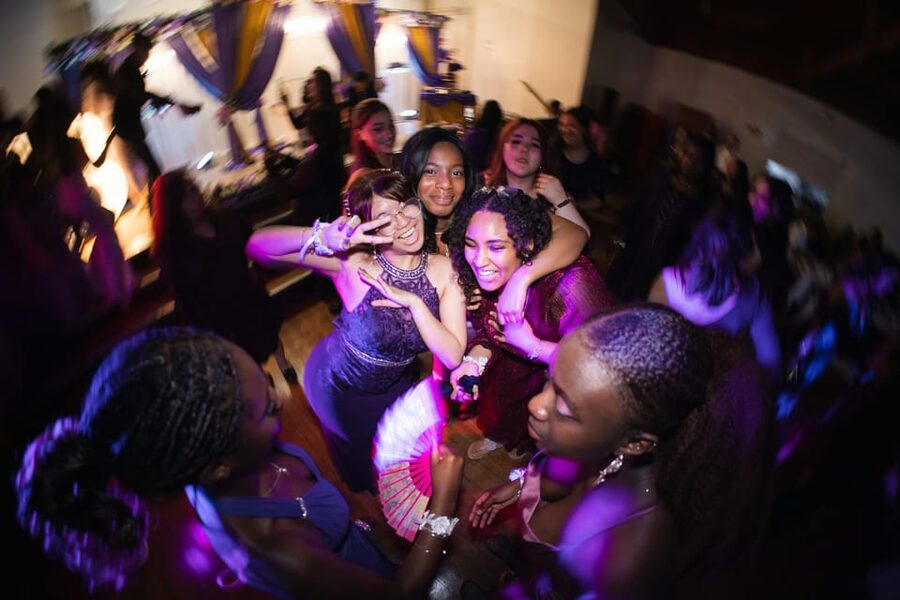 Athens Party Pub Crawl with Unlimited Drinks & Club Access - What the price gets you