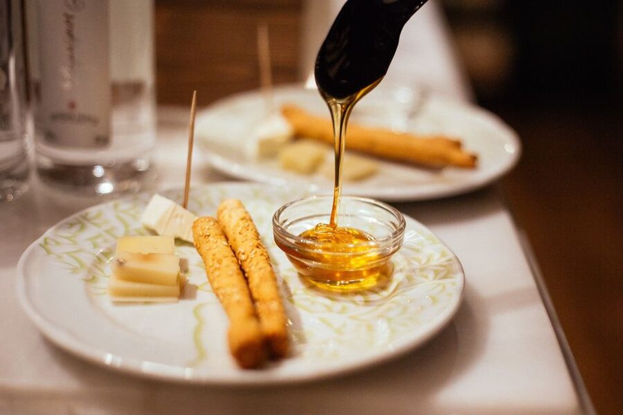 Athens: Private Food Tour – 10 Tastings With Locals - A local guide makes the difference