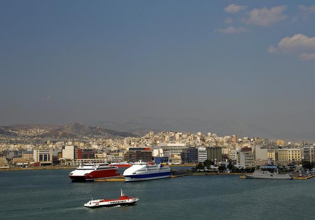 Athens Private Transfer: Piraeus Cruise Port to Central Athens - Leaving Piraeus without the taxi scramble