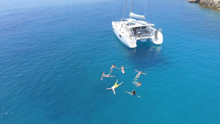 Athens: Riviera Catamaran Cruise with Meal and Drinks - Should you book it?