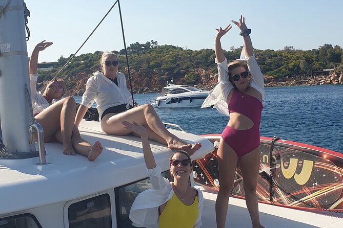 Athens Riviera Catamaran tour with fresh Meal Drinks and Swimming - Pack for sun, salt water, and a wet deck