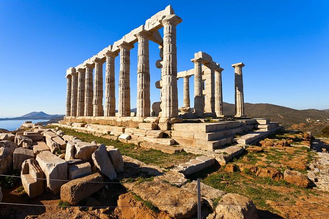 Cape Sounio Private Tour From Athens with Greek Traditional Food - Pick a seaside meal or a lake stop