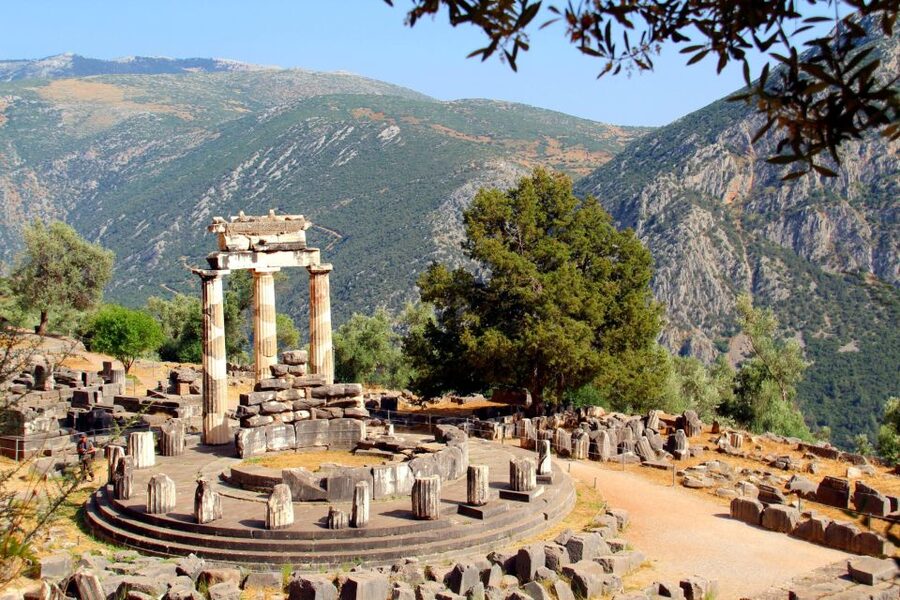 Delphi: Archaeological Site & Museum Ticket with Audio Tour - Why a self-guided visit fits Delphi