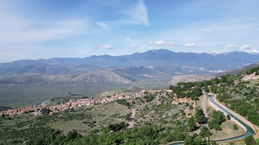 Delphi: Easy Hike on Ancient Path through the Olive Groves - How much walking, and how easy is it?