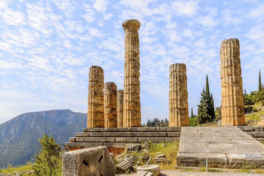 Delphi Guided Walking Tour and Admission Ticket - Timing, meeting details and practical preparation