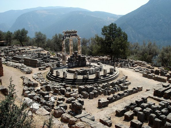 Delphi & Thermopylae Full Day Private Tour from Athens - Arachova, then the road back