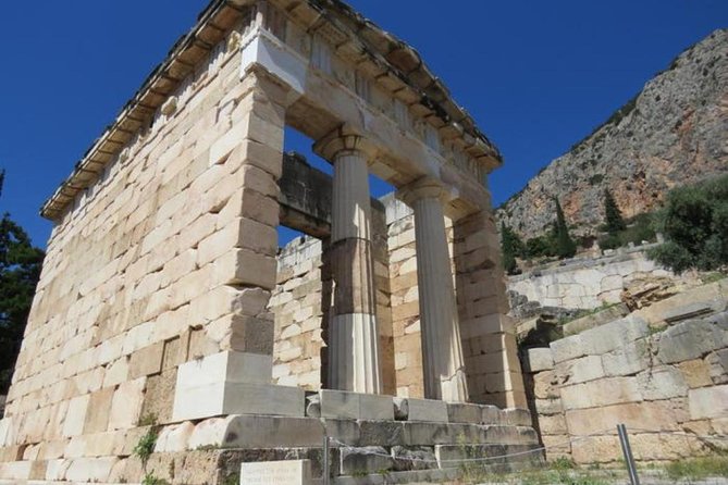 Delphi with Professional English Guide and Transportation - The coach ride: comfort, context, and a long day
