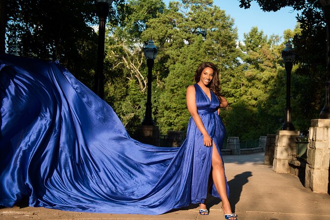 FLYING DRESS Photoshoot in Athens - Greece - Thomas helps you find your pose