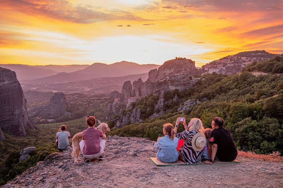 From Athens: 3 Days in Meteora & Delphi with Tours & Hotel - Meteora rewards the overnight stay