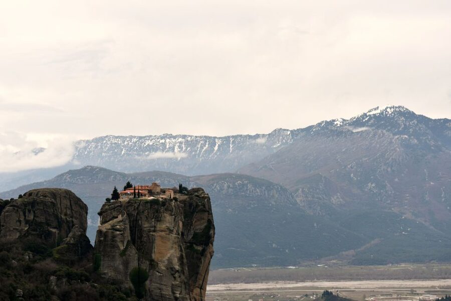 From Athens: Delphi and Meteora 2-Day Tour with Hotel - The long return via Thermopylae