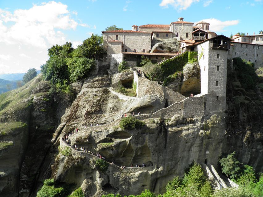 From Athens: Delphi and Meteora 2-Day Tour with Hotel - What the $259 price includes