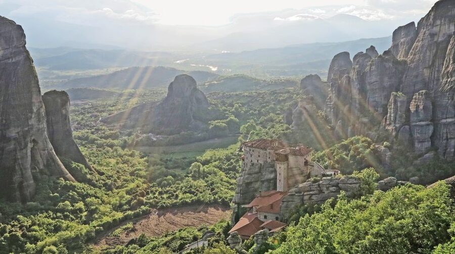 From Athens: Delphi and Meteora 2-Day Tour with Hotel - FAQ