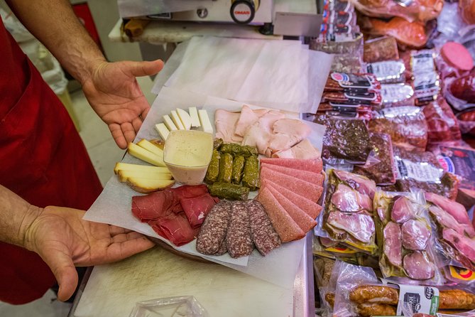 Greek Food Walking Tour in Athens - What to expect from the portions