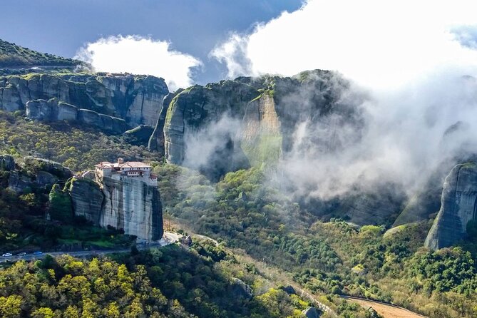 METEORA - 2 Days from Athens Everyday with 2 Guided tours & Hotel - Hotel comfort and the real value of the package